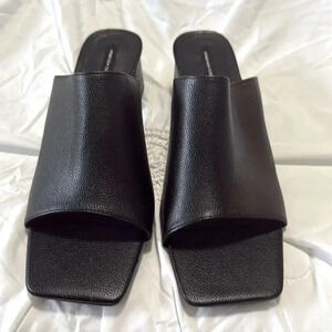 French Connection Dinner Block Heel Slide Sandal Size 8.5